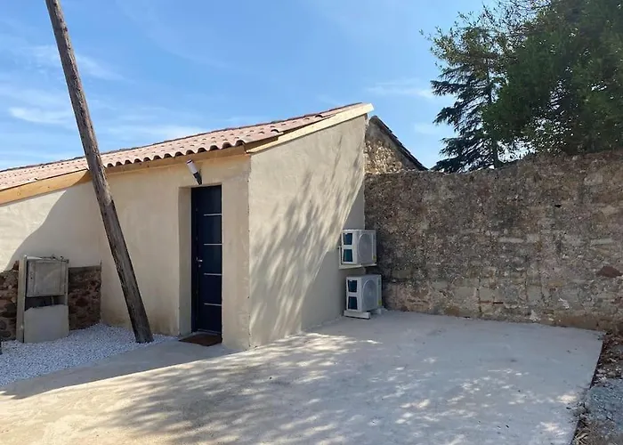 Semesterbostad Maison En Pierre A Clermont-l'herault *
