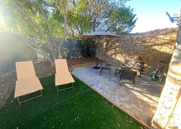 Maison En Pierre A Clermont-l'herault Semesterbostad Brignac (Herault)